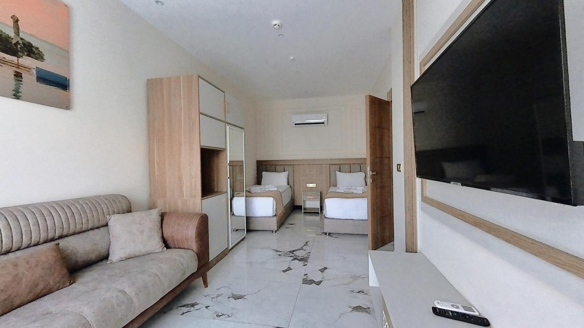 Crown Health & Hotel 5*