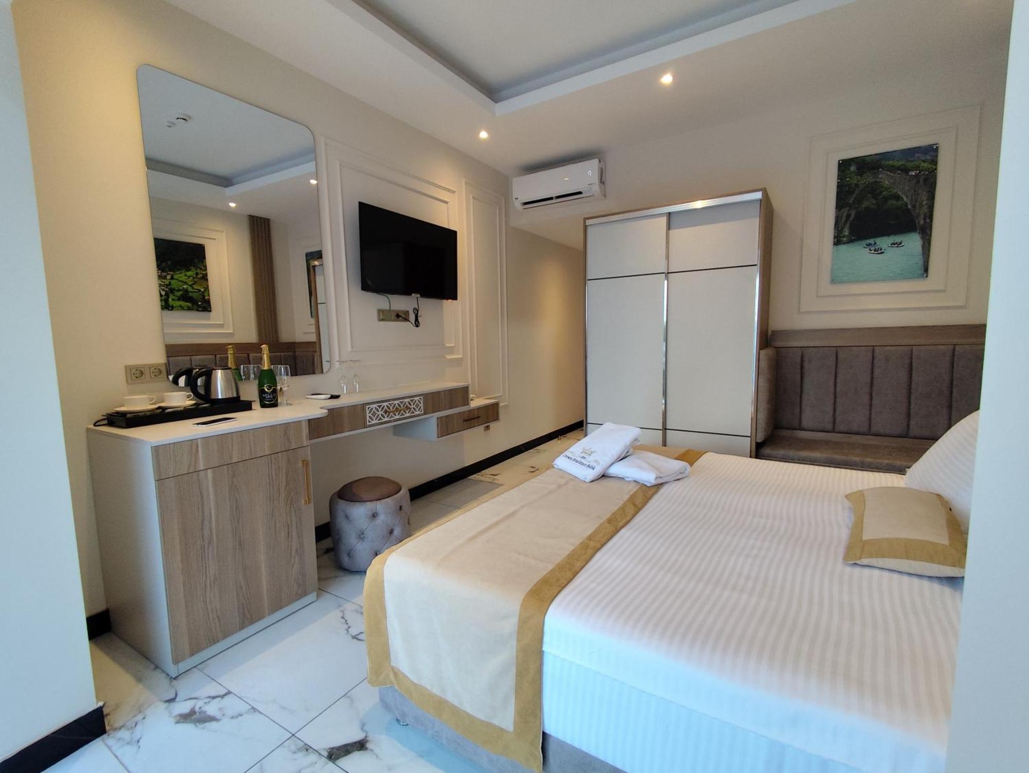 Crown Health & Hotel Belek