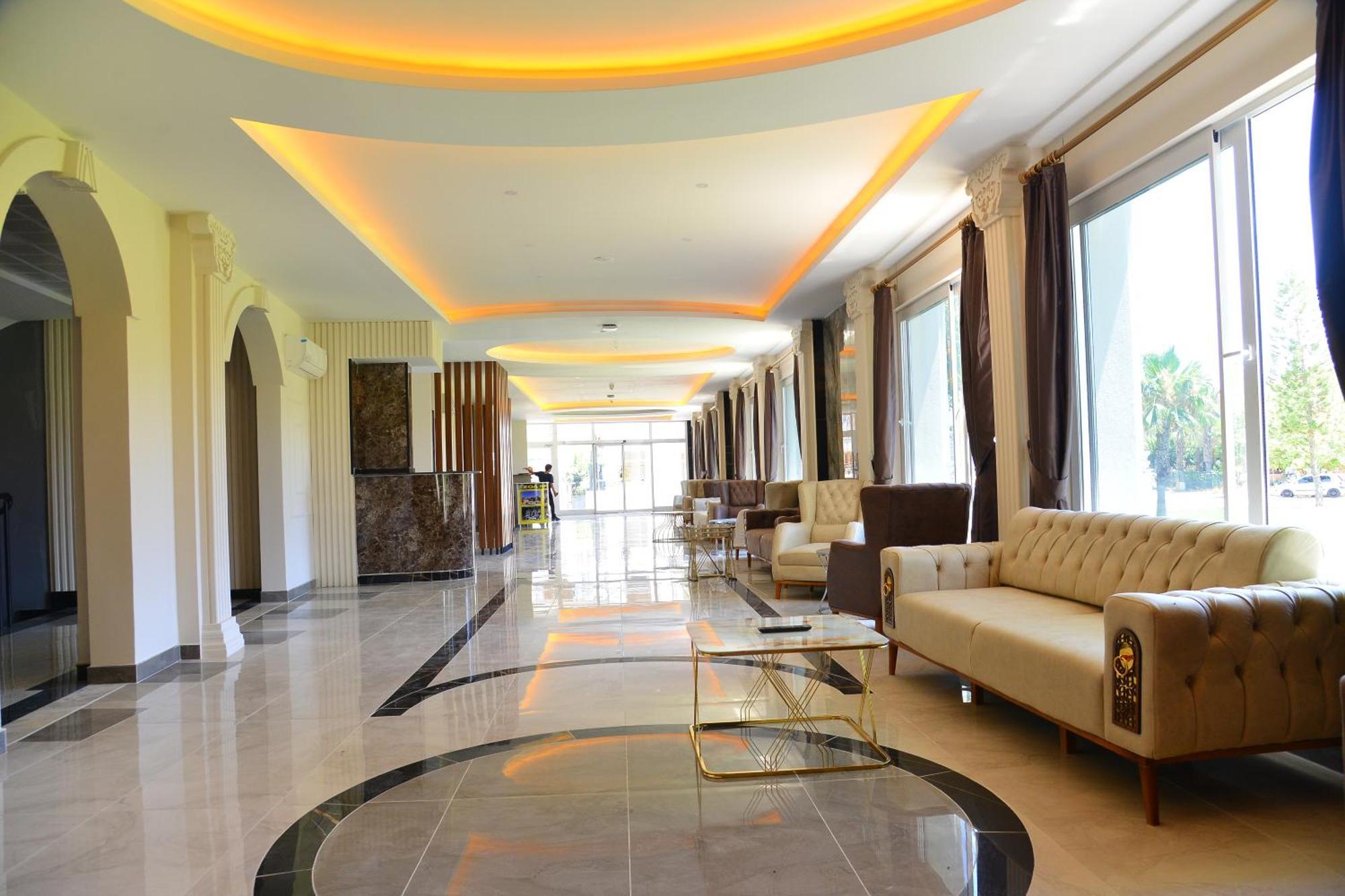 Crown Health & Hotel 5*